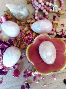 what does yoni mean. yoni stones